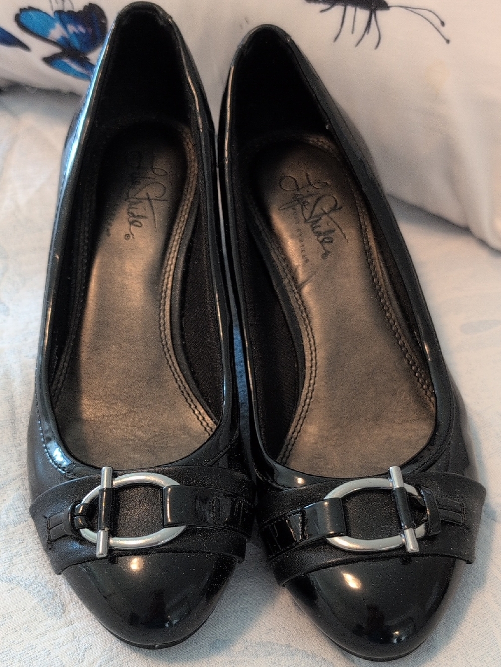 Life Stride Black Patent Pumps with Silver Buckle Accent. Size 7 W.